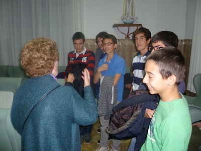 Amb la visita a la Llar d’avis del Sant Crist, un pla rodó del Club Valldaura